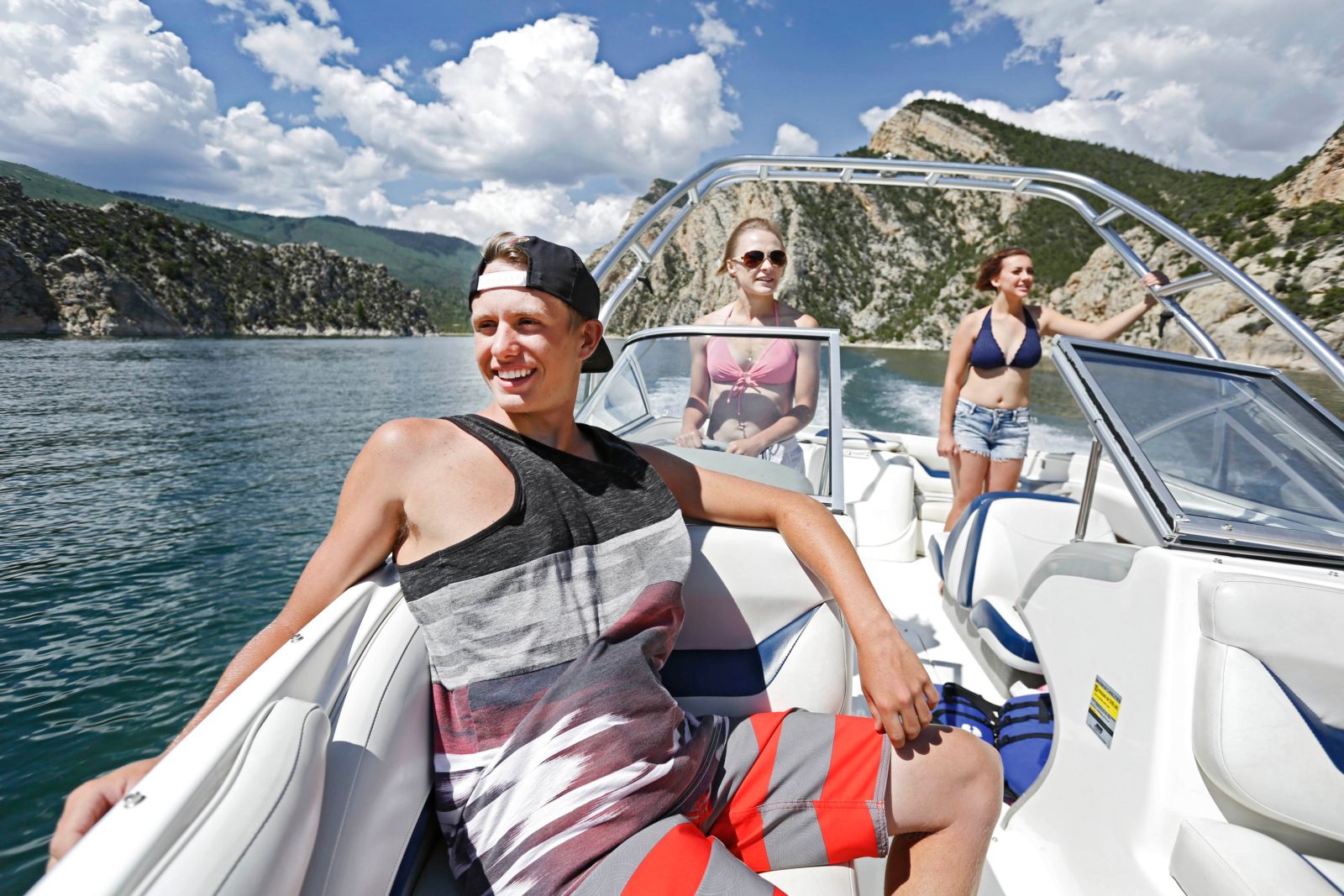 boating Flaming Gorge - hide out camp